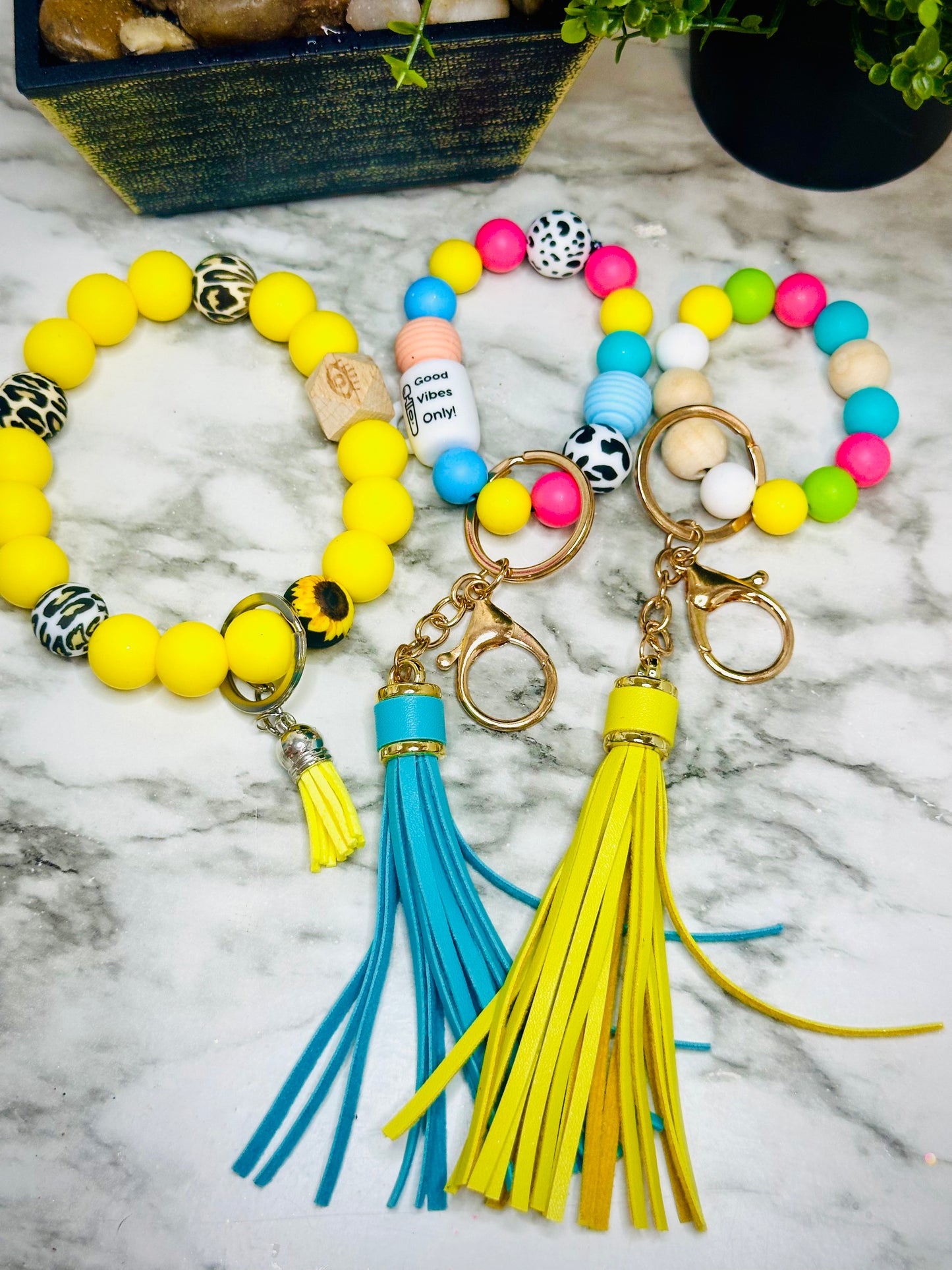 Keychain Wristlets, Silicone Beaded Charms, Flower Keychains